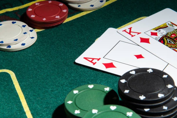 Dream Catcher wheel displayed on live-dealer studio with numbered segments and multipliers